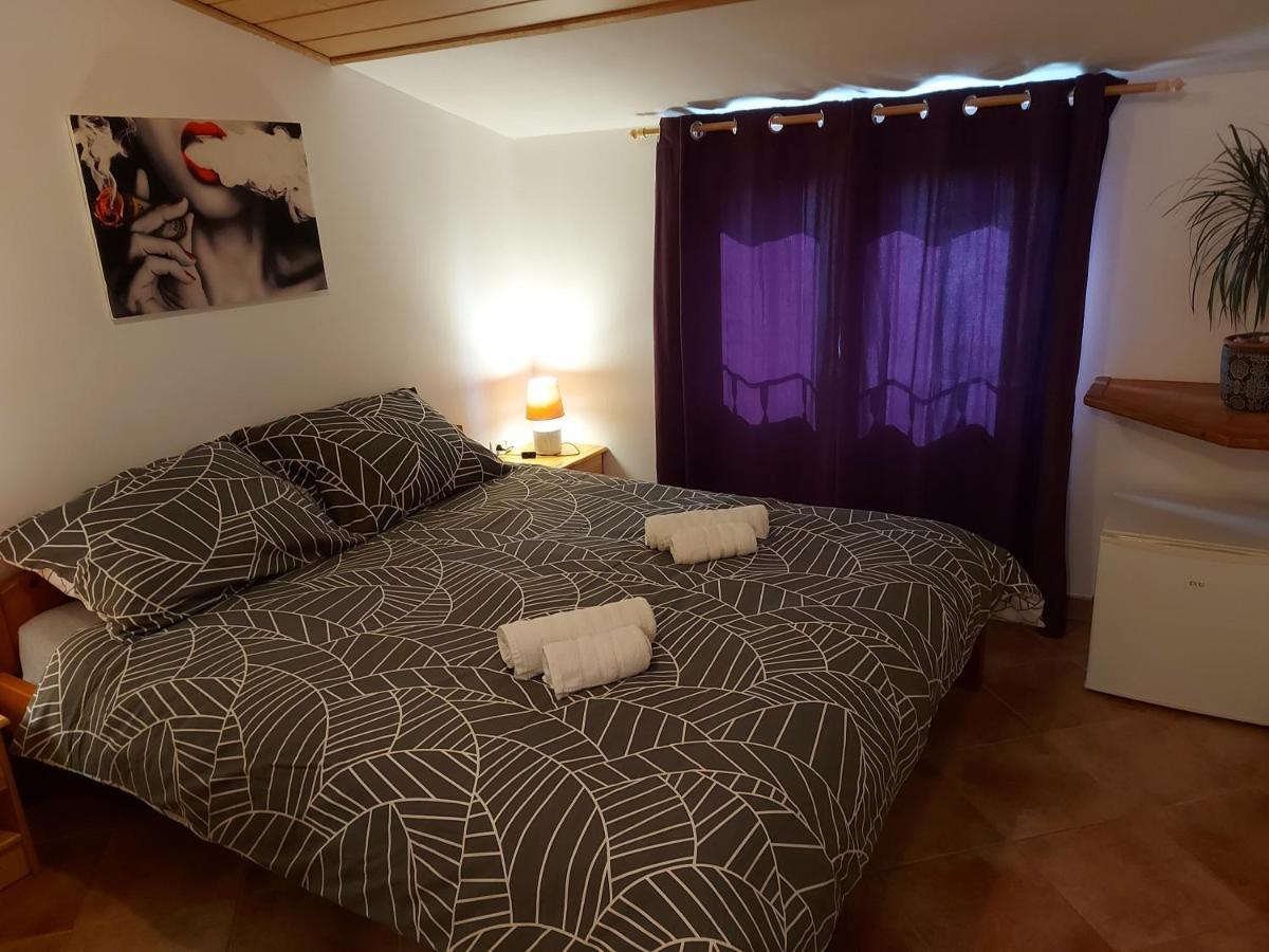 Ranch Radin Bed & Breakfast Бъртонигла Екстериор снимка