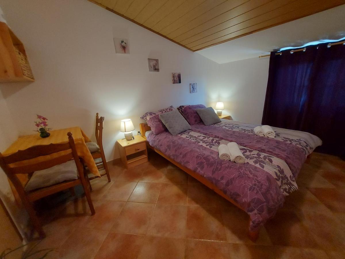 Ranch Radin Bed & Breakfast Бъртонигла Екстериор снимка
