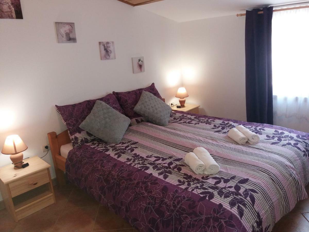 Ranch Radin Bed & Breakfast Бъртонигла Екстериор снимка