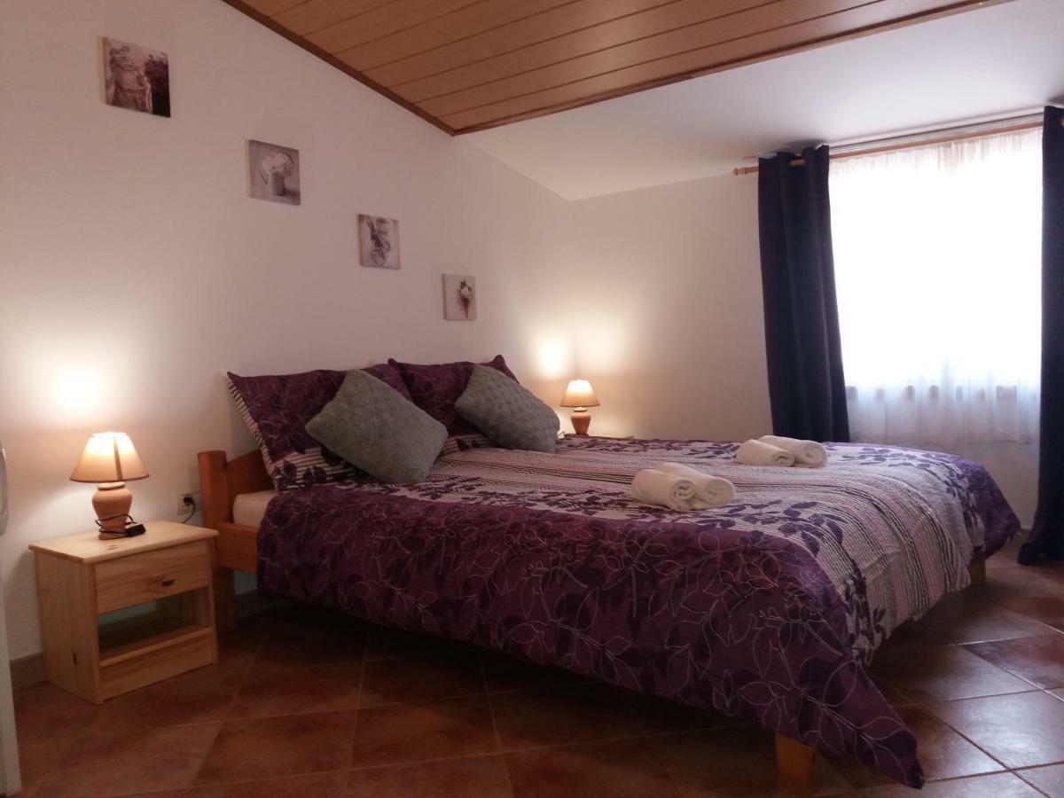 Ranch Radin Bed & Breakfast Бъртонигла Екстериор снимка
